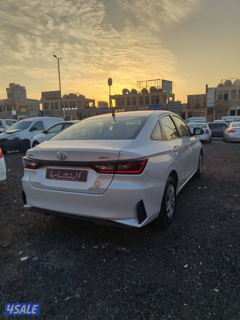 النشاما لبيع وشراء السيارات تويوتا يارس4
