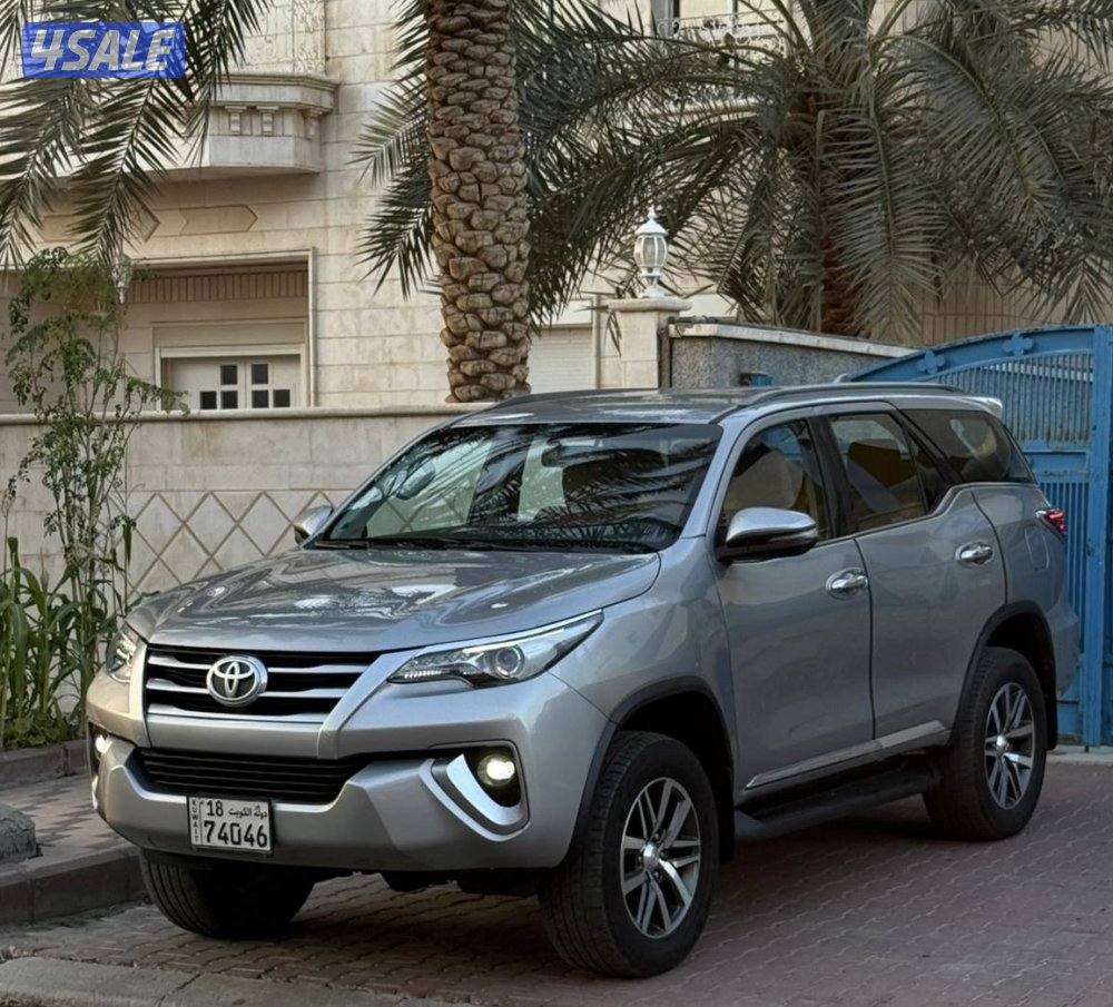 فورتنر موديل 2020 6 سلندر دبل كامل المواصفات ما عدا فتحة0