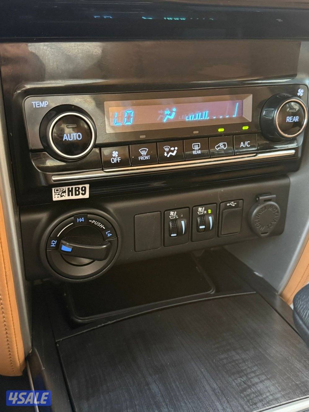 فورتنر موديل 2020 6 سلندر دبل كامل المواصفات ما عدا فتحة6