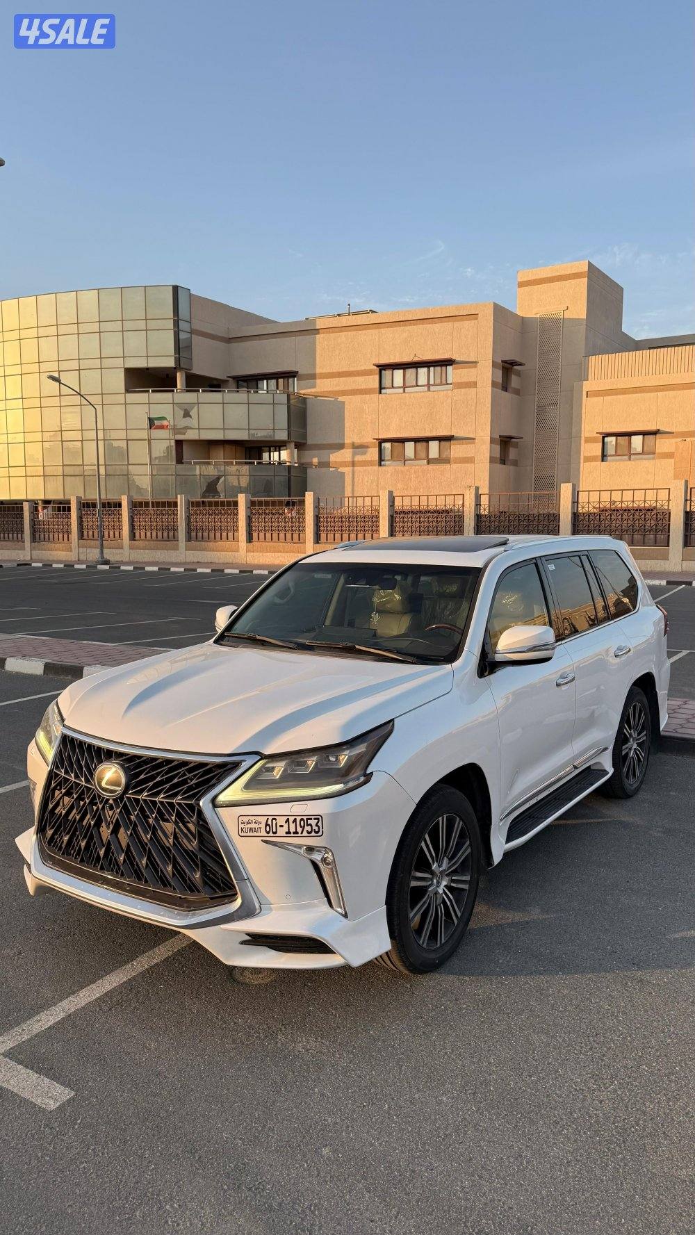 لكزس lx. 2016  صبغ وكالة شرط الفحص ماشي١٥٨0