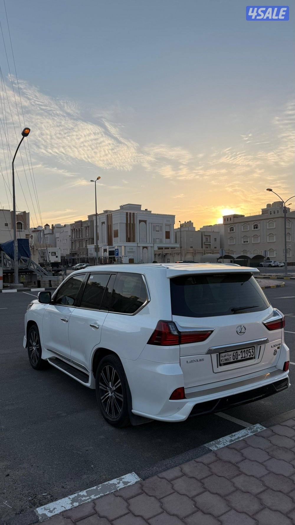 لكزس lx. 2016  صبغ وكالة شرط الفحص ماشي١٥٨5