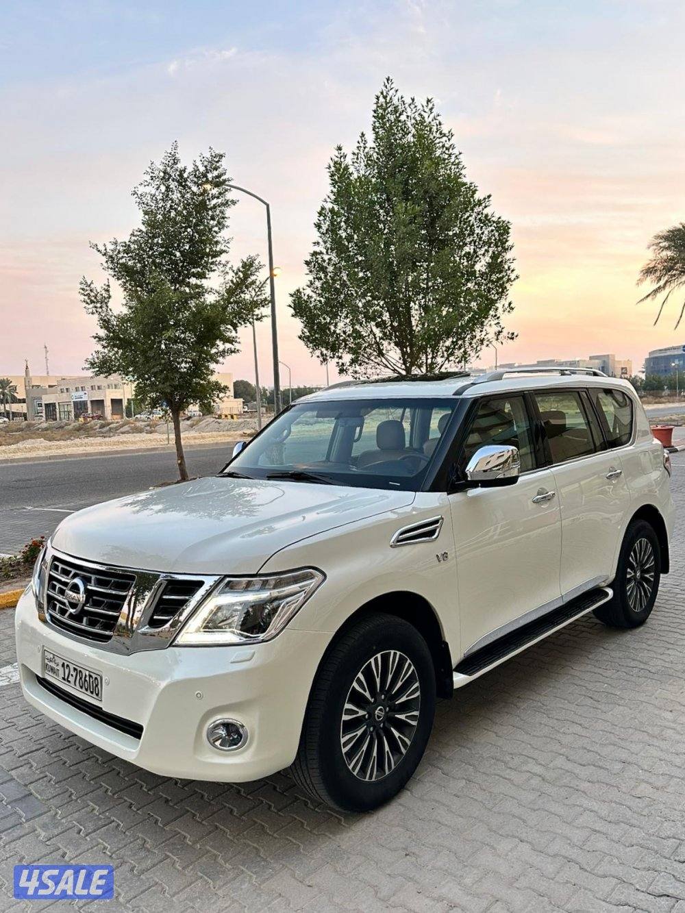 للبيع باترول بلاتينيوم 2014 SE320 وارد البابطين0