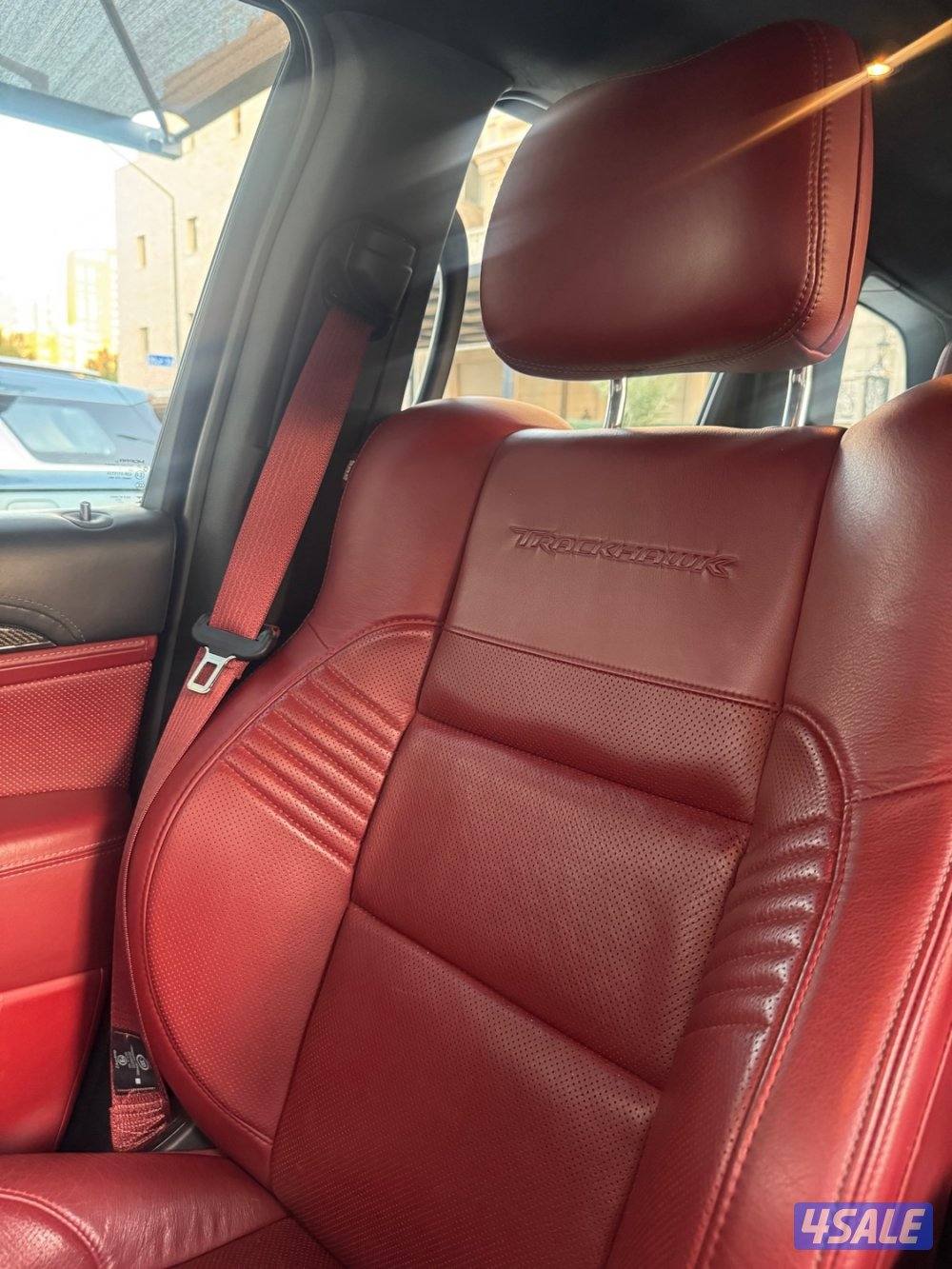 Jeep Grand Cherokee Trackhawk (Supercharged)6