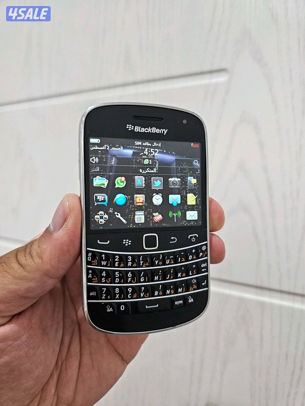 متوفر بلاك بيري0