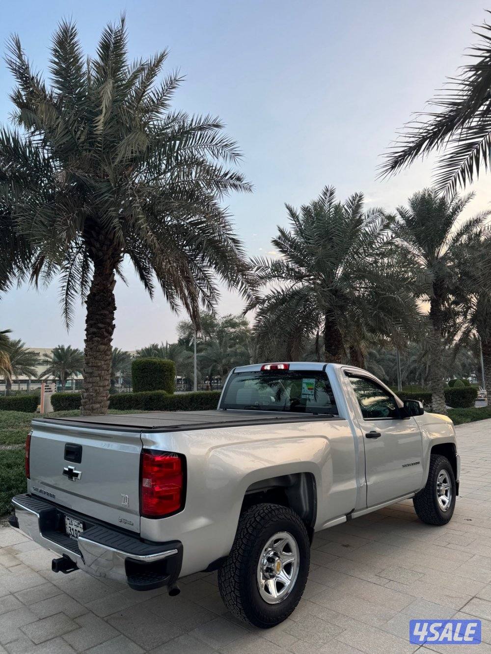 للبيع سلفرادو 2018 LS بحالة ممتازة2