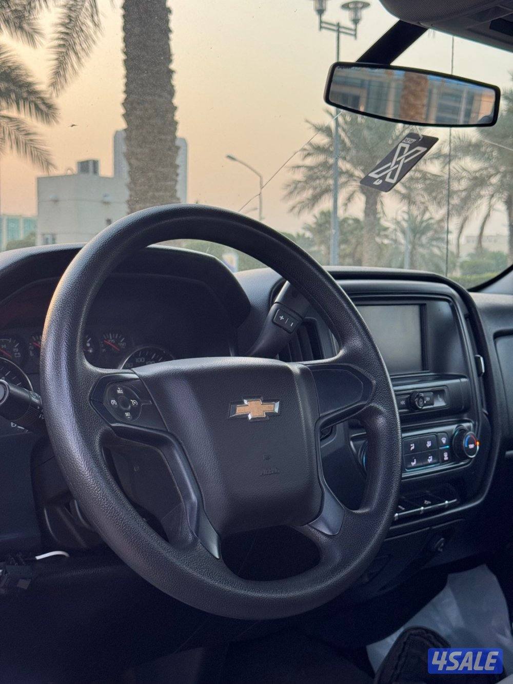 للبيع سلفرادو 2018 LS بحالة ممتازة4