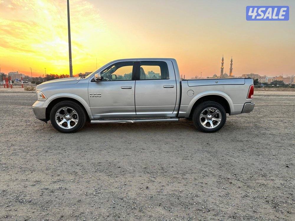 دودج رام Laramie أعلى مواصفات ٢٠١٦ سيرفيس وكالة مالك أول2