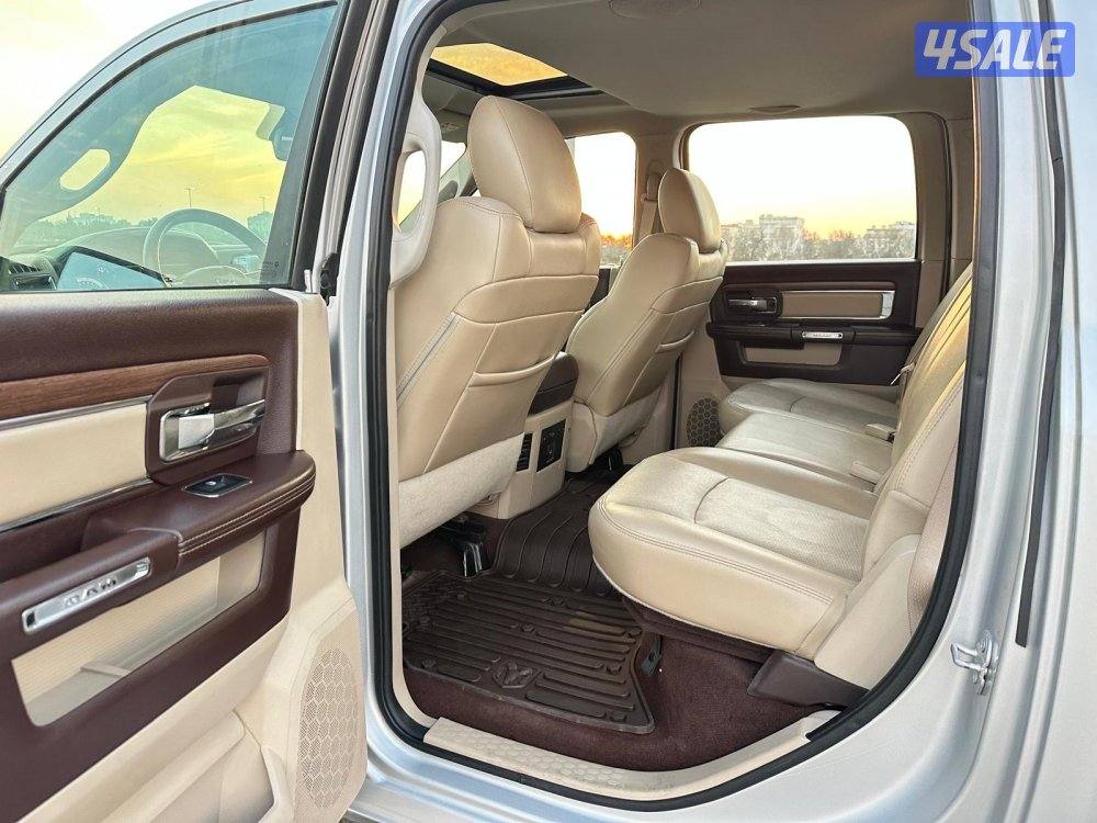 دودج رام Laramie أعلى مواصفات ٢٠١٦ سيرفيس وكالة مالك أول3