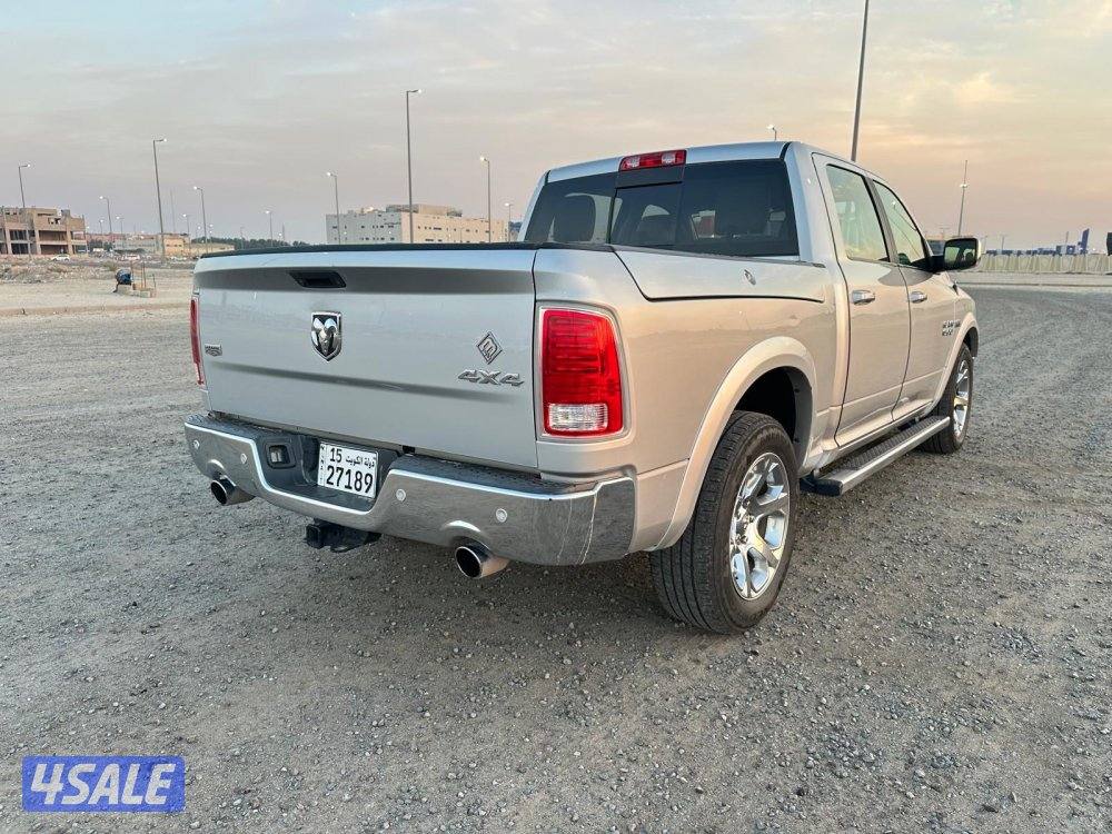 دودج رام Laramie أعلى مواصفات ٢٠١٦ سيرفيس وكالة مالك أول1