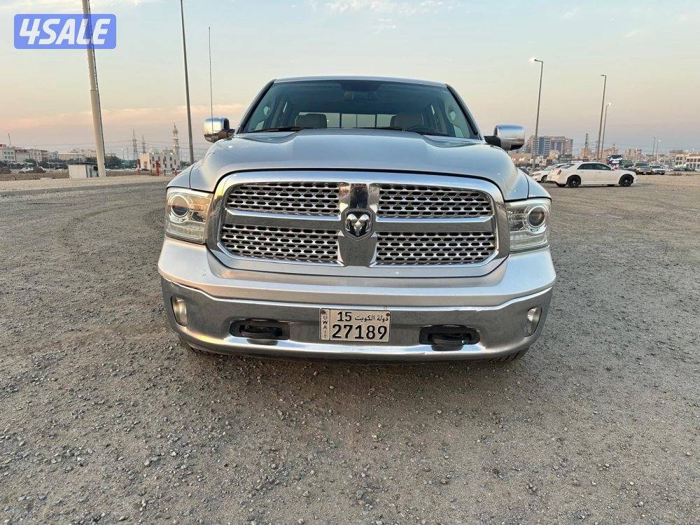 دودج رام Laramie أعلى مواصفات ٢٠١٦ سيرفيس وكالة مالك أول5