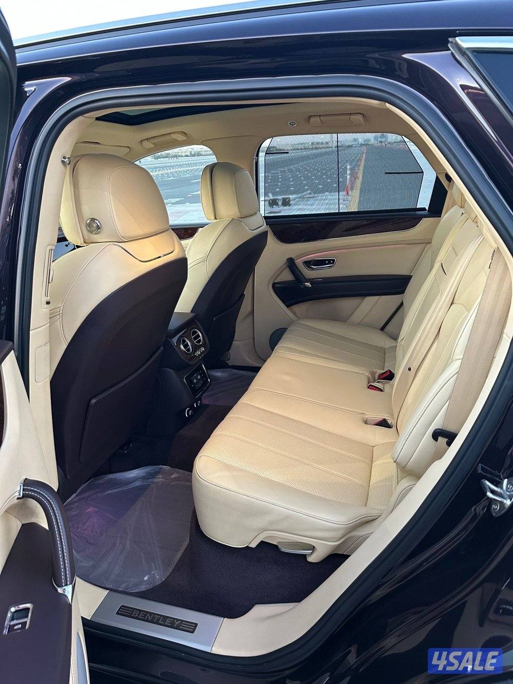 بنتلي بينتابجا 2020 نظيف واصدار خاص وسيرفيس منظم0