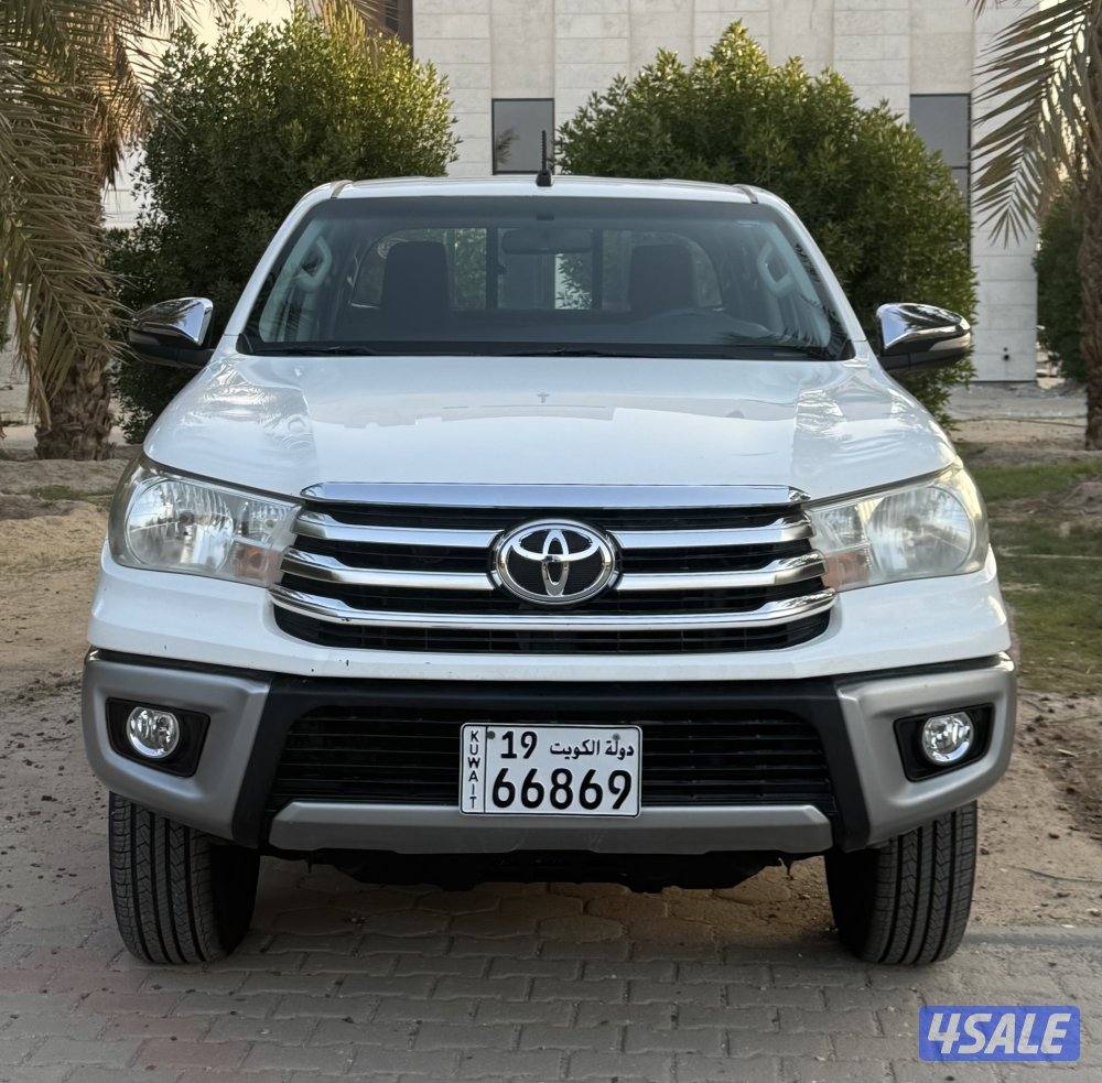 تويوتا هيلوكس1