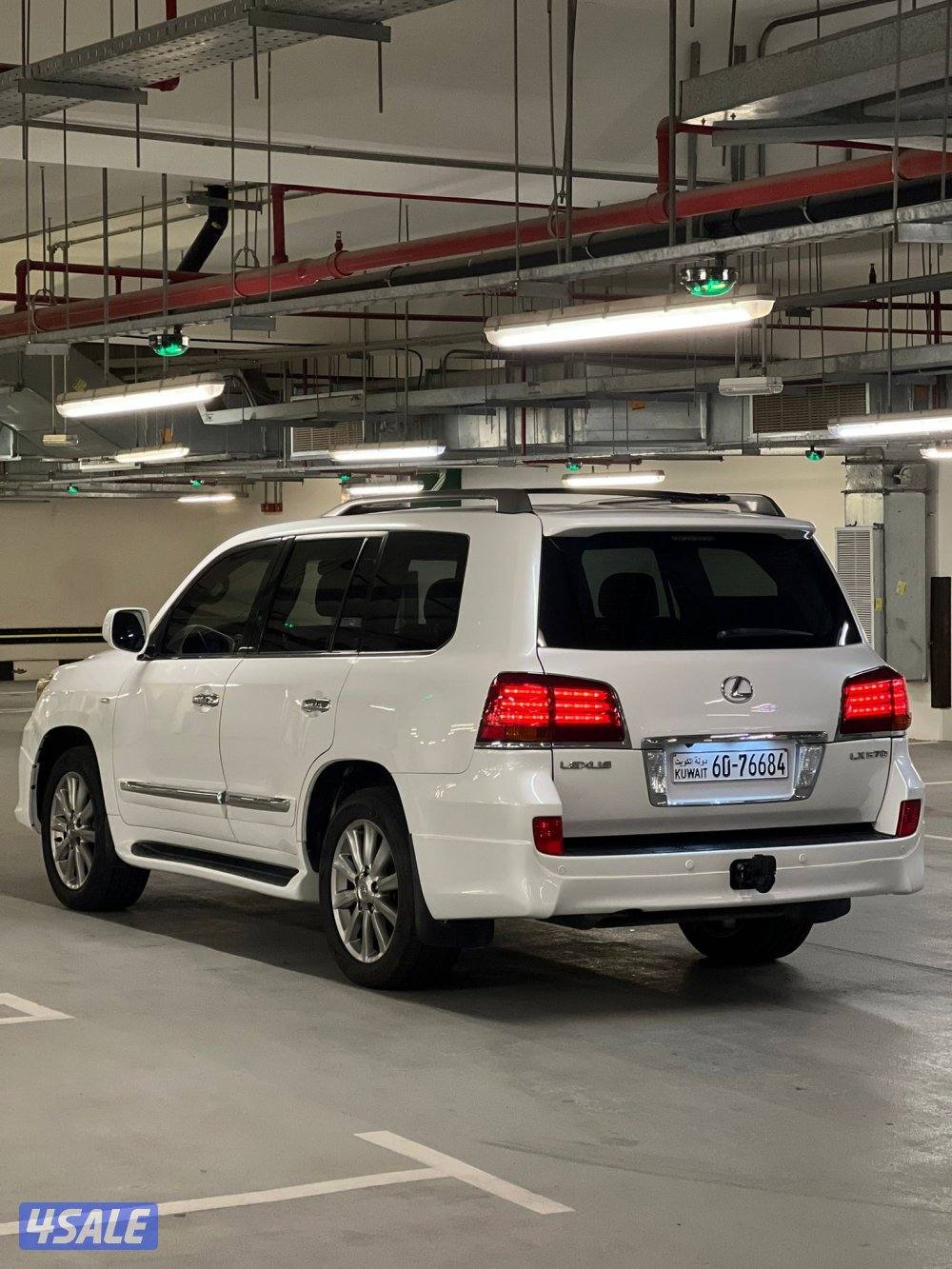 لكزس LX ٢٠١١ بحالة الوكاله0