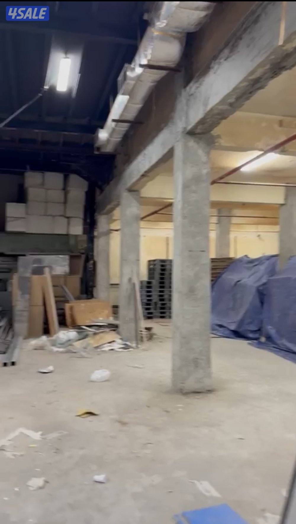 للايجار هنقر بالشويخ ٤٥٠متر يصلح منجره او تخزين0