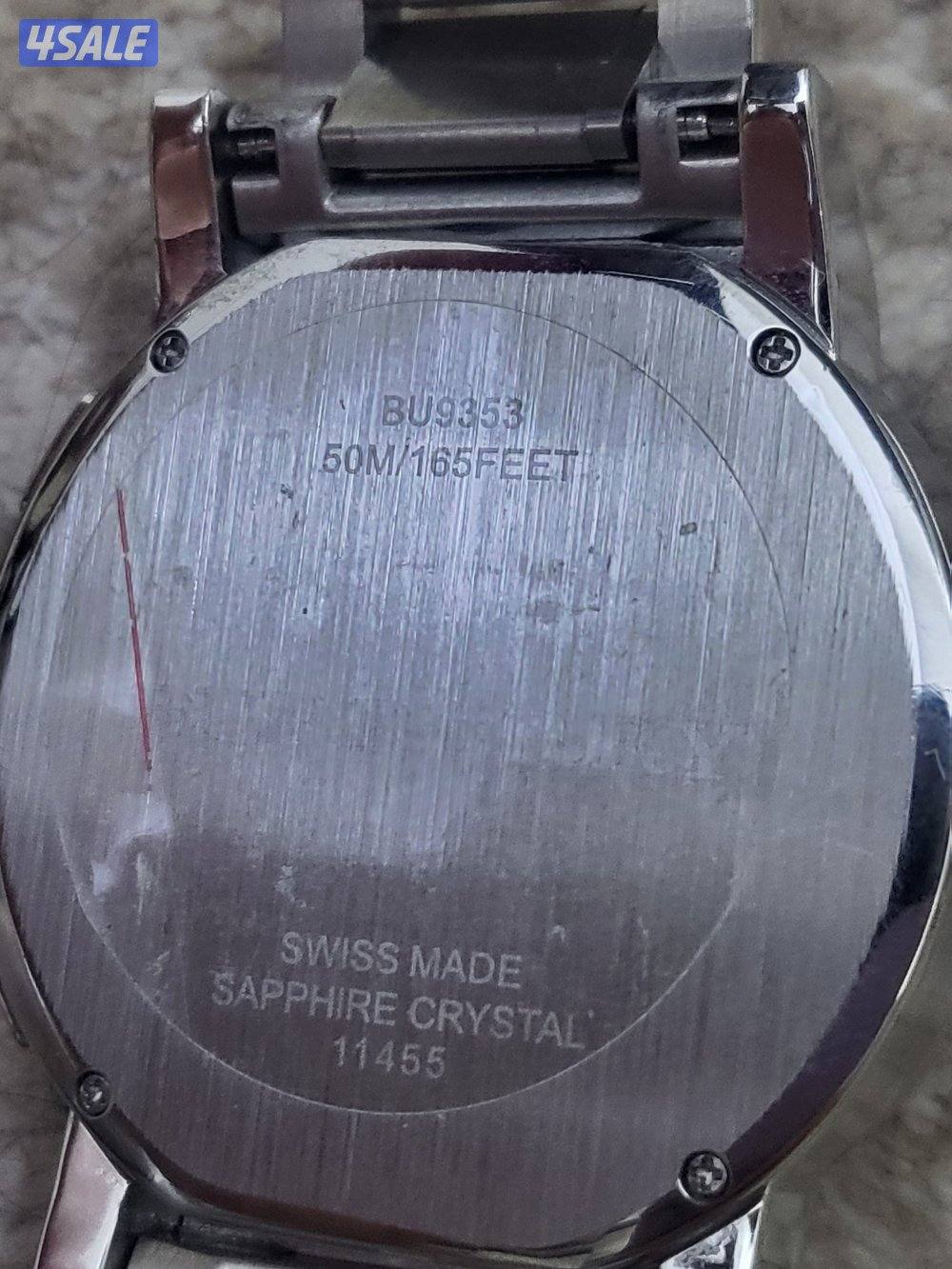 للبيع  ساعه بربري اصلية مع العلبه1