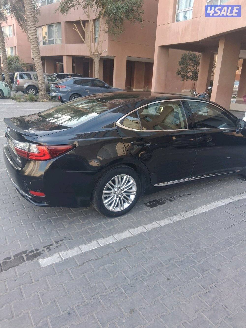 للبيع ليكزس es 2503