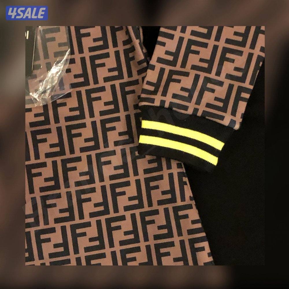 ملابس أطفال عدد 11 قطعه من قاس 2 الي 14 سنه1