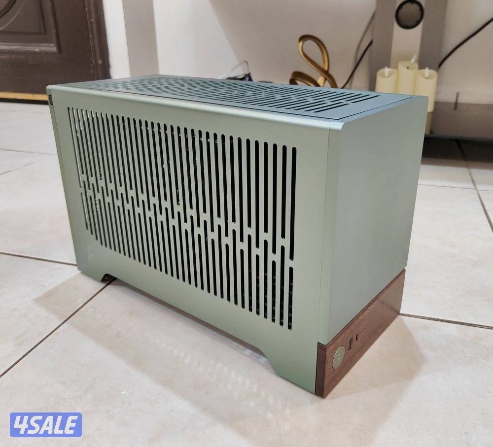 RYZEN 7-9800X3D, RTX 5070Ti.0