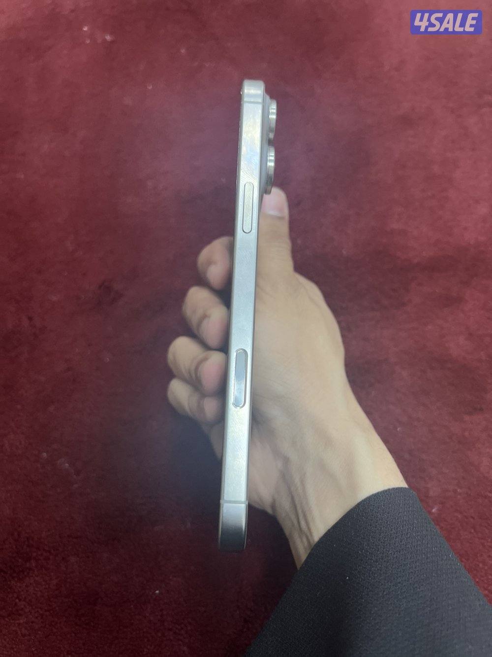 للبيع ايفون 16 برو ماكس3