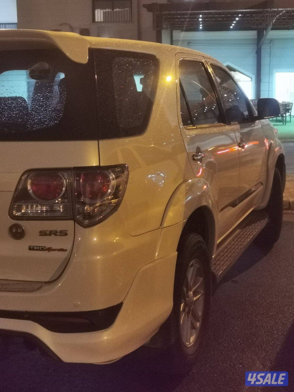 للبيع فورتنر موديل ٢٠١٥1