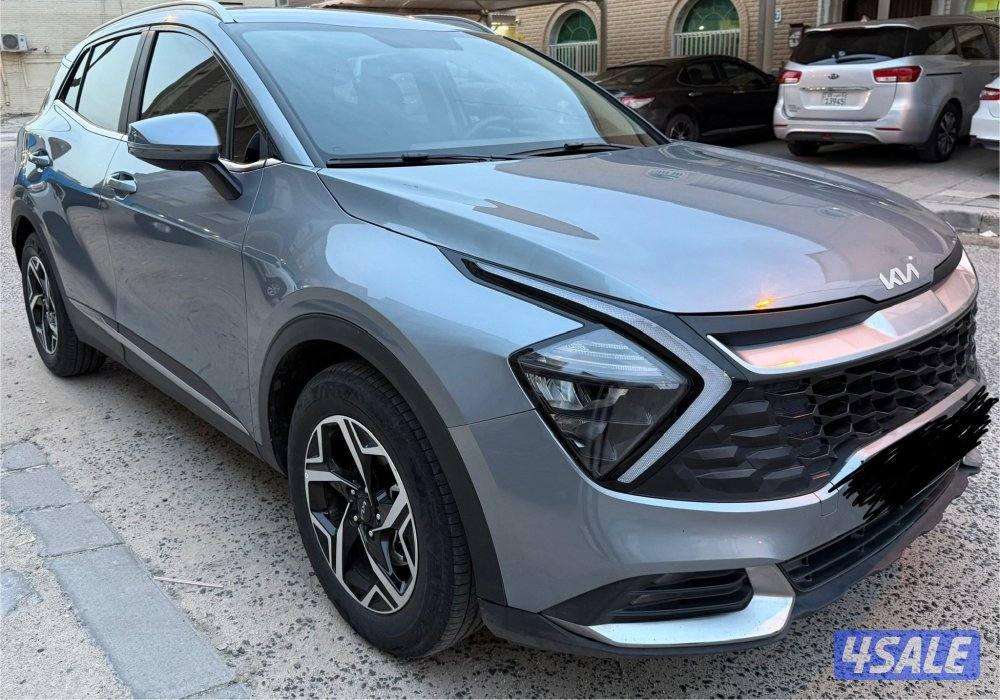 كيا سبورتاج ٢٠٢٣ أزرق فاتح3