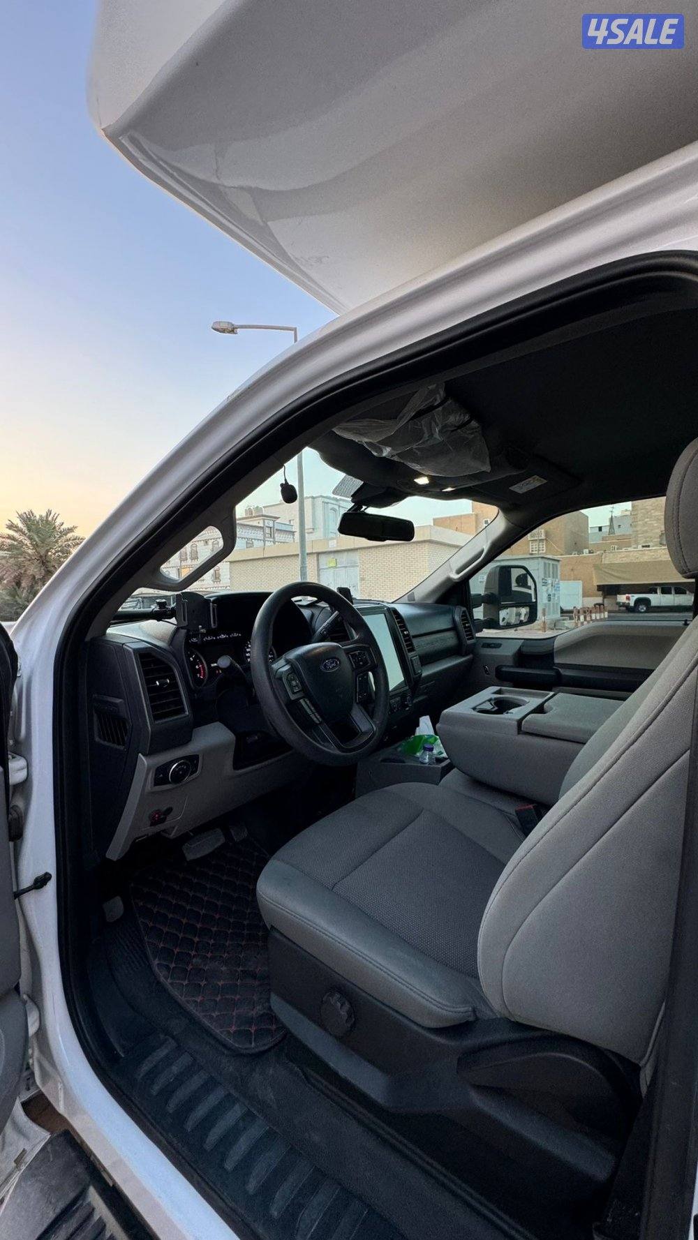 كرفان فورد غمارتين2