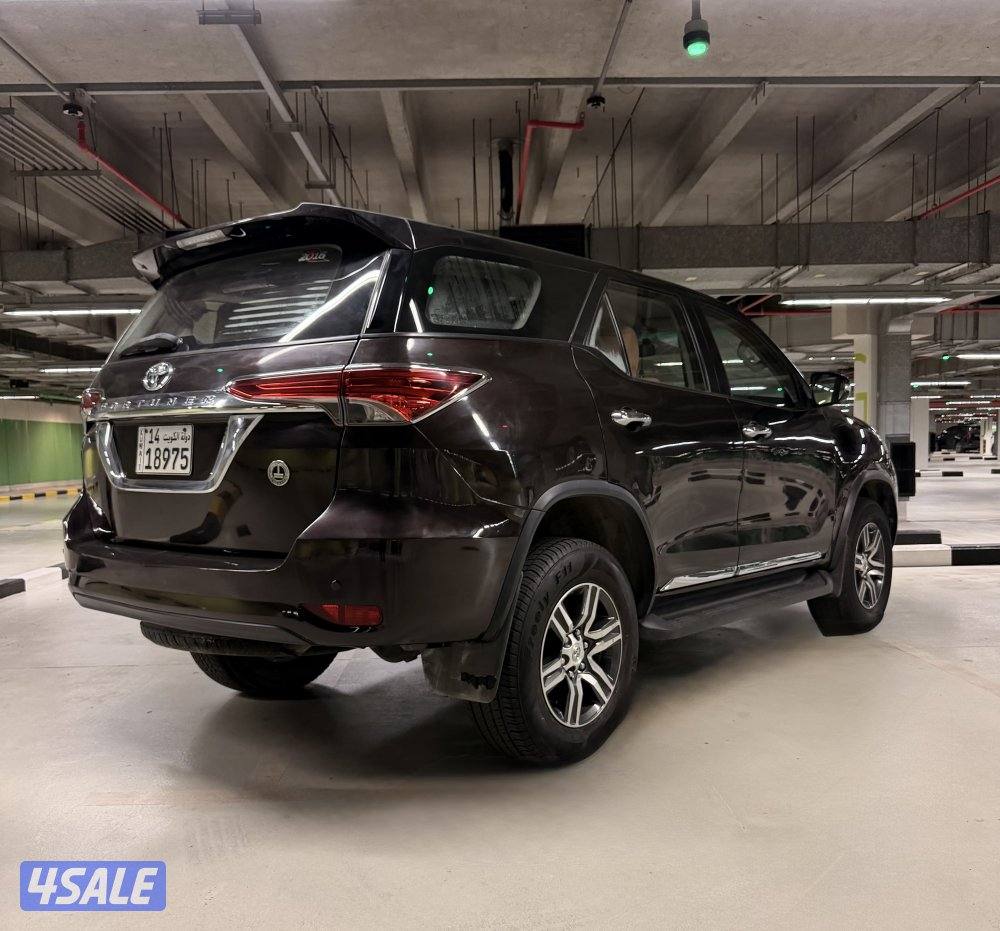 فورتنر ٤سلندر 2016 عداد 150 كم وكالة3