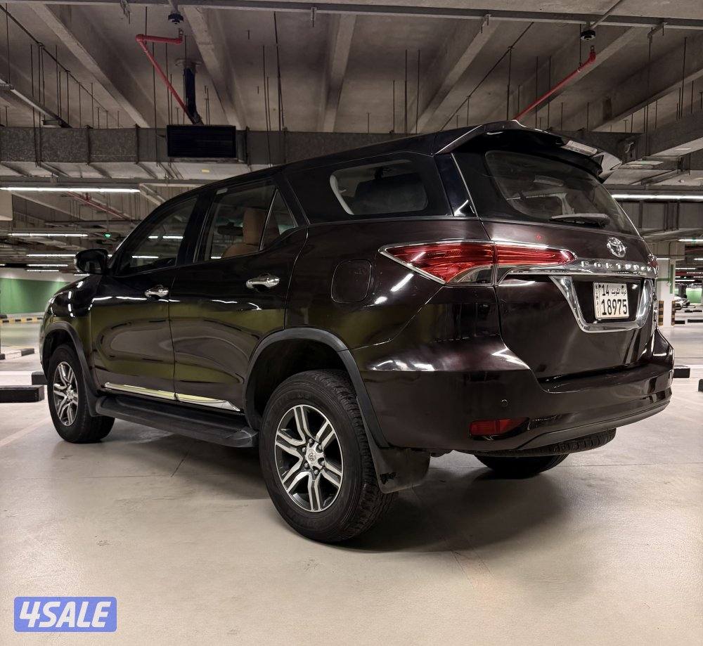 فورتنر ٤سلندر 2016 عداد 150 كم وكالة2