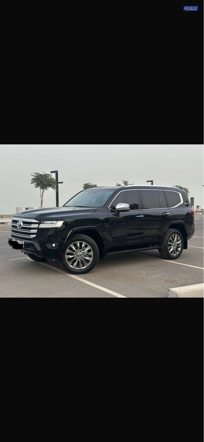 للبيع لاندكروزر موديل/ 2022VX كامل المواصفات0