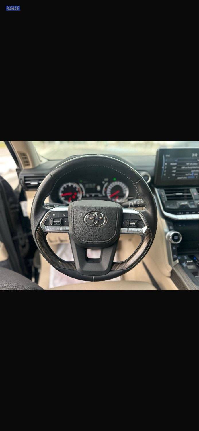 للبيع لاندكروزر موديل/ 2022VX كامل المواصفات7