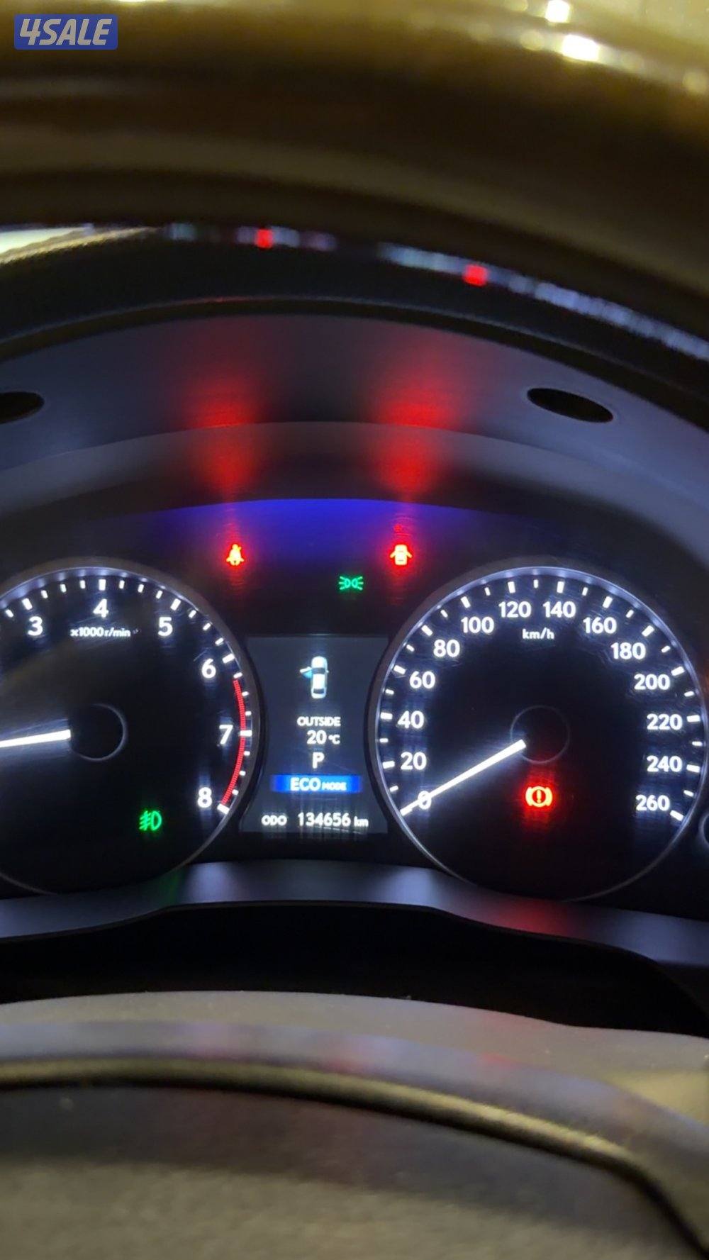 للبيع لكزس ماشي 134 الف سيرفس وكالة من الصفر المالك الثاني شرط الفحص1