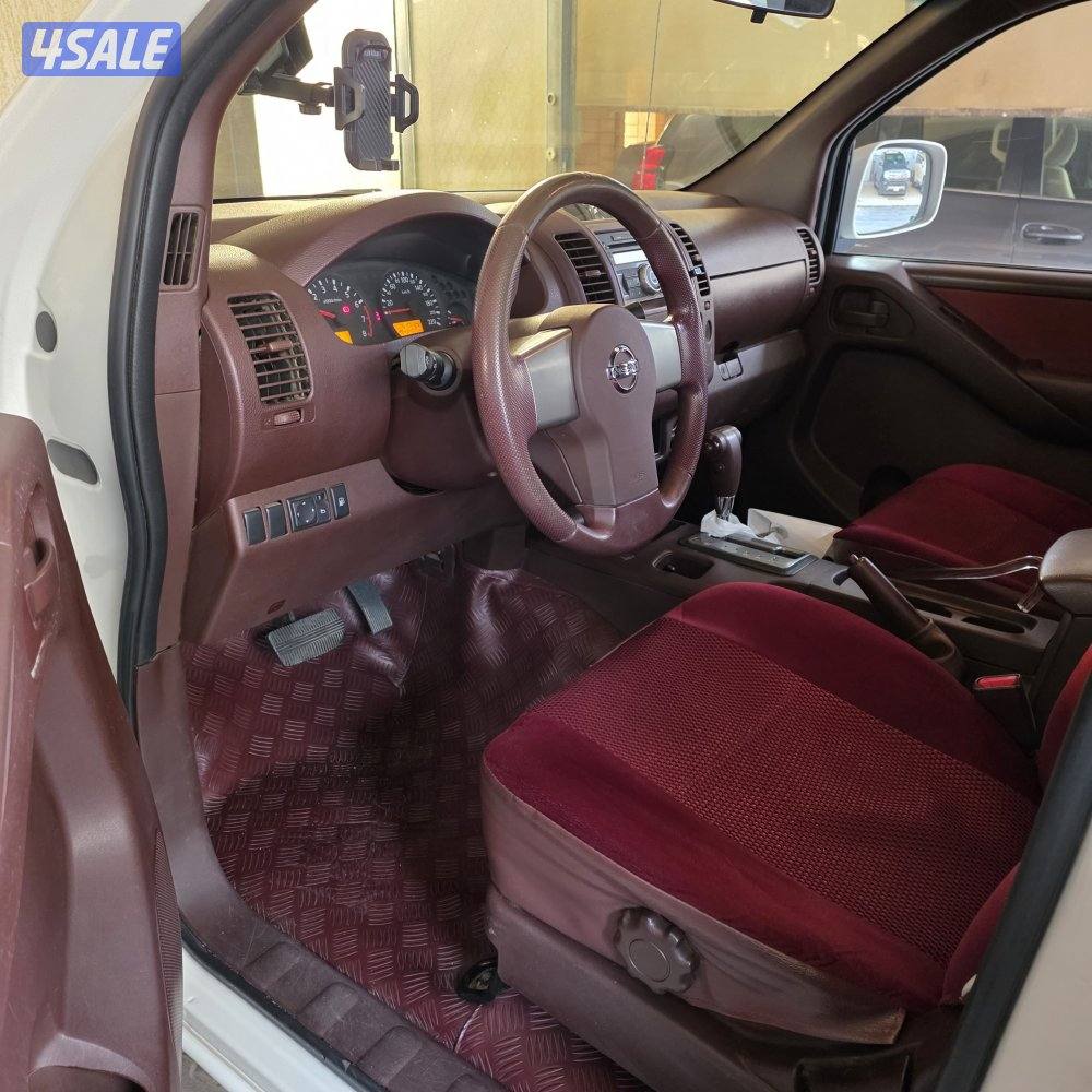 للبيع وانيت نيسان نافارا ٢٠١٥ قمة بالنظافة6