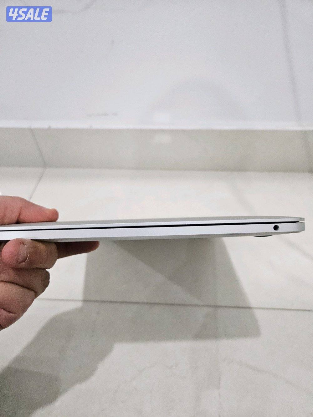 للبيعMacBook Pro (13- inch, 20176