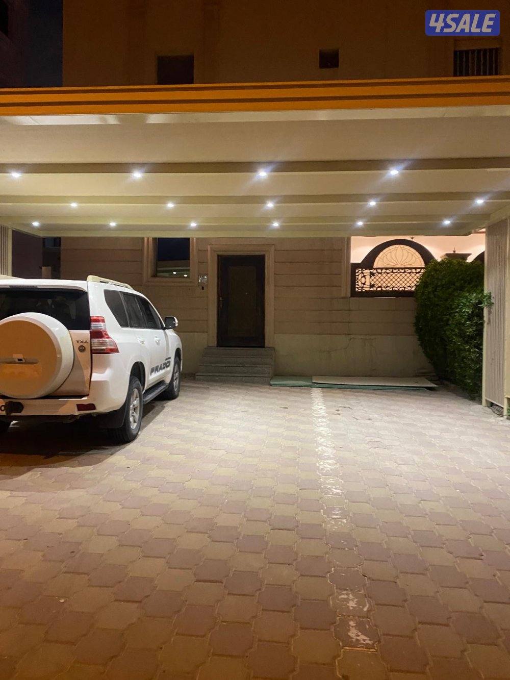 الفحيحيل قطعه 1 شارع 3 منزل 1600