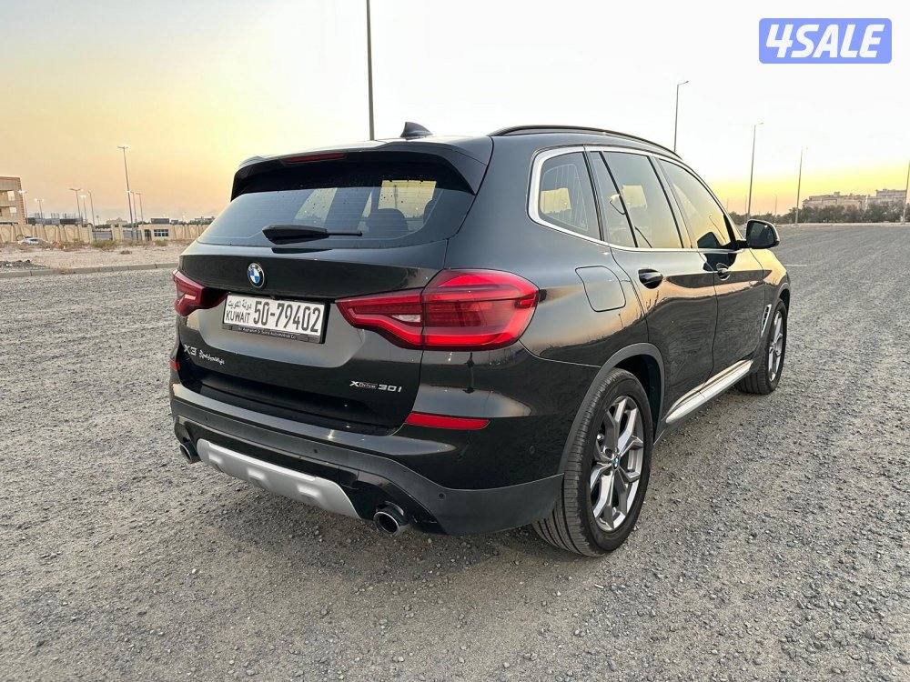 بي ام X3 موديل ٢٠٢١ بحالة الوكالة4