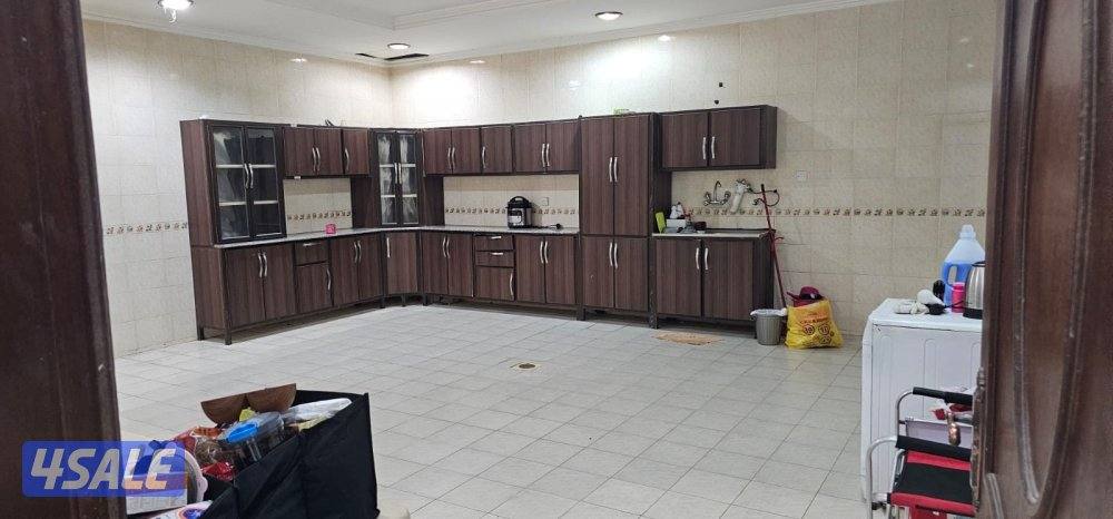 دور ارضي وأول دوبلكس مواقف مظله سخان مركزي ستلايت مركزي صالات مفتوحه0