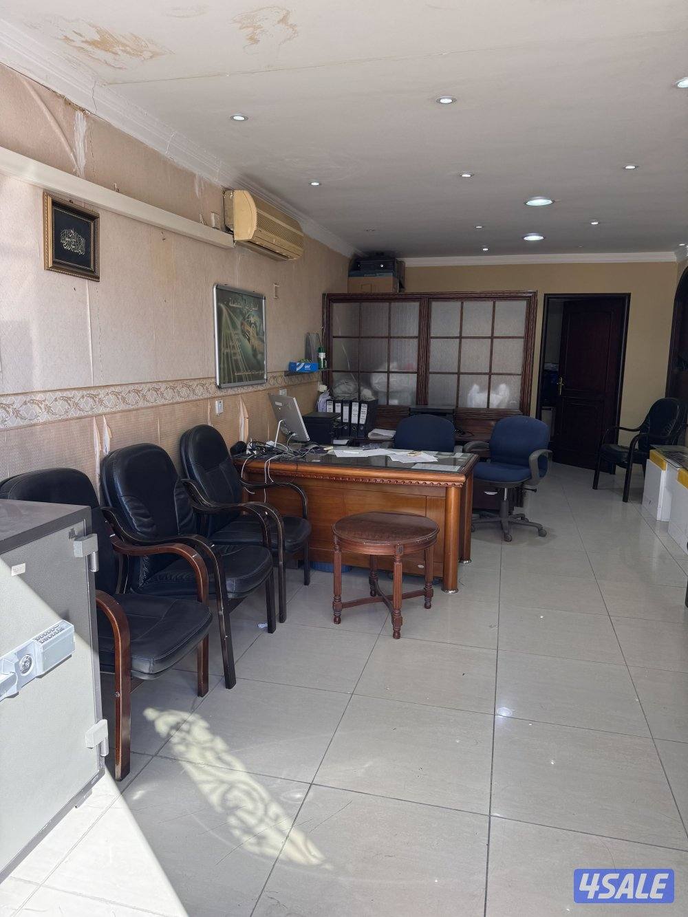 للبيع اثاث مكتب في السالمية6