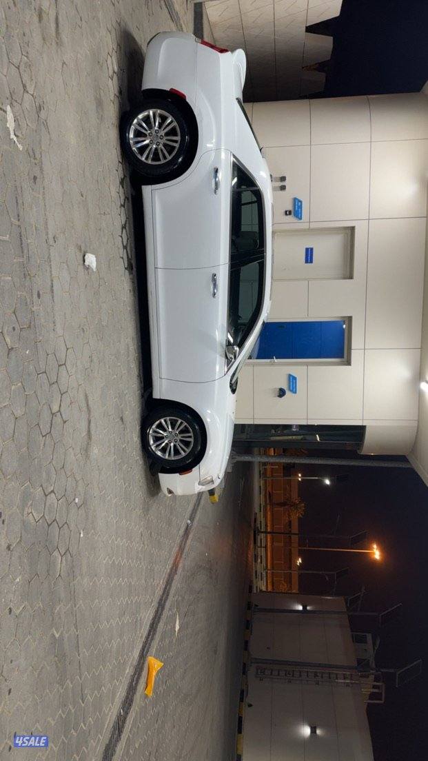 للبيع كرايزلر4