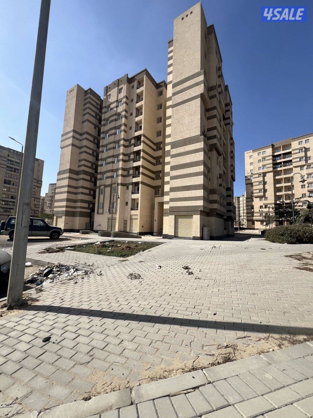 شقه للبيع جديده في القاهره موقع مميز ((ڤالي تورز))مقابل حدائق الأهرام0