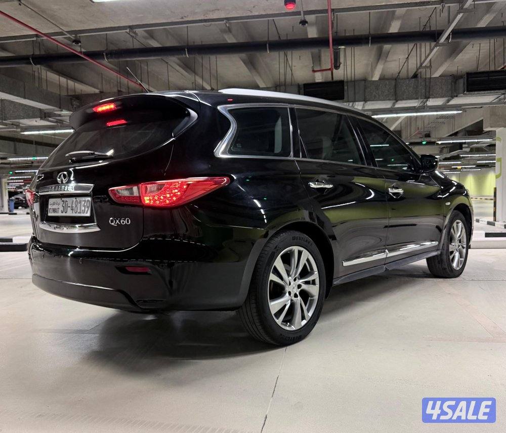 انفينيتي QX60 موديل 2014 عداد 90 كم اعلى فئة وكالة3