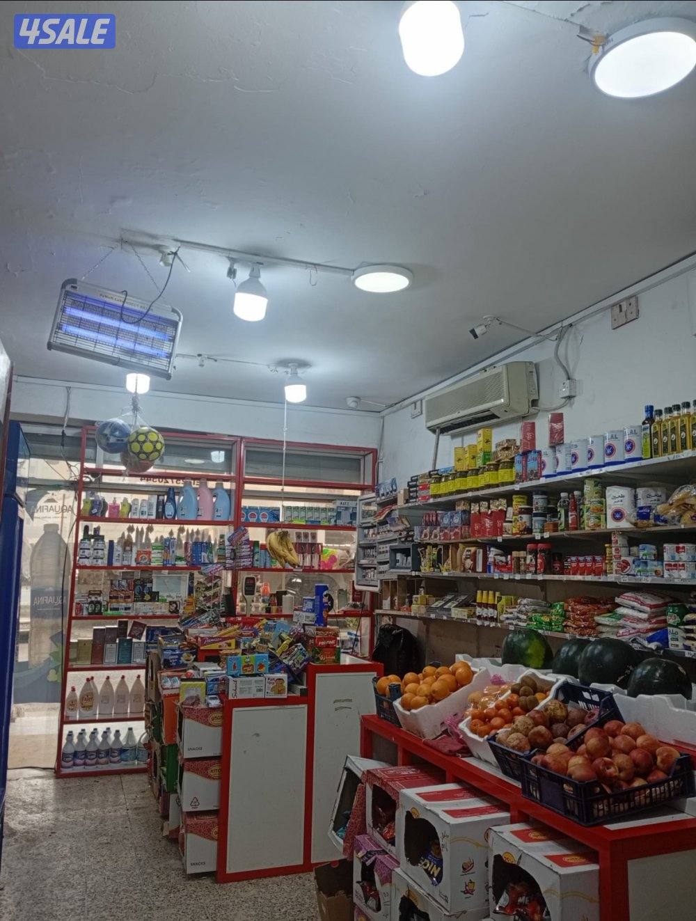 للبيع بقاله ب 5 خلف شارع المطاعم اجارها 450 والكهرباء 20 تقريبا فقط3