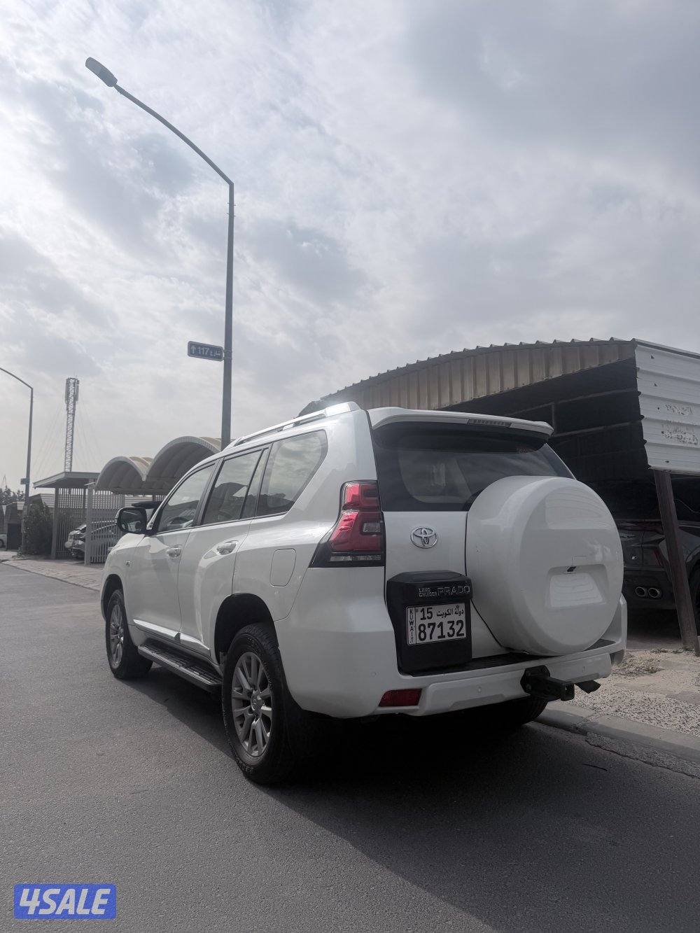 للبيع برادو 2018 صبغ وكالة صبغ قطعه وحدة عداد205  شرط الفحص2