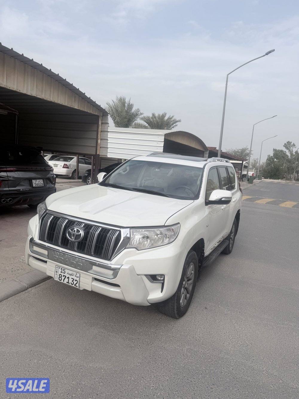 للبيع برادو 2018 صبغ وكالة صبغ قطعه وحدة عداد205  شرط الفحص7