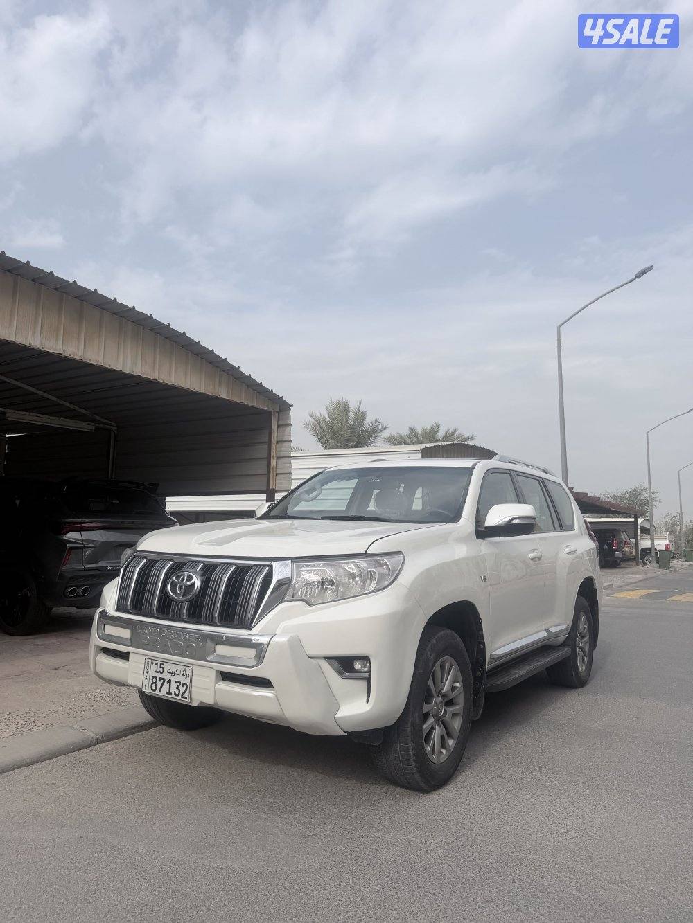 للبيع برادو 2018 صبغ وكالة صبغ قطعه وحدة عداد205  شرط الفحص14