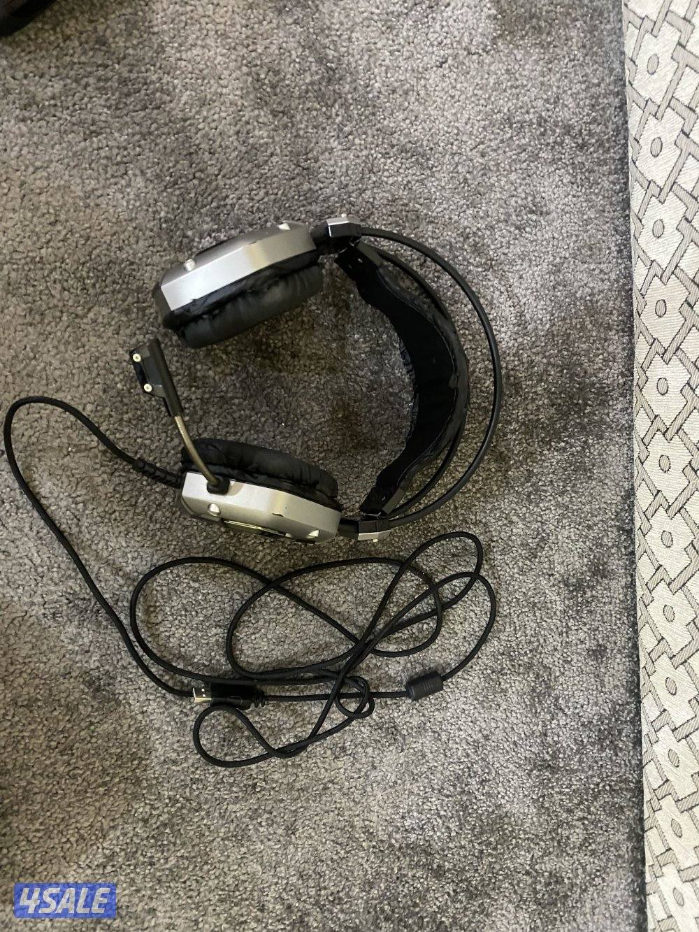 سوني ٤ نظيف و كامل3