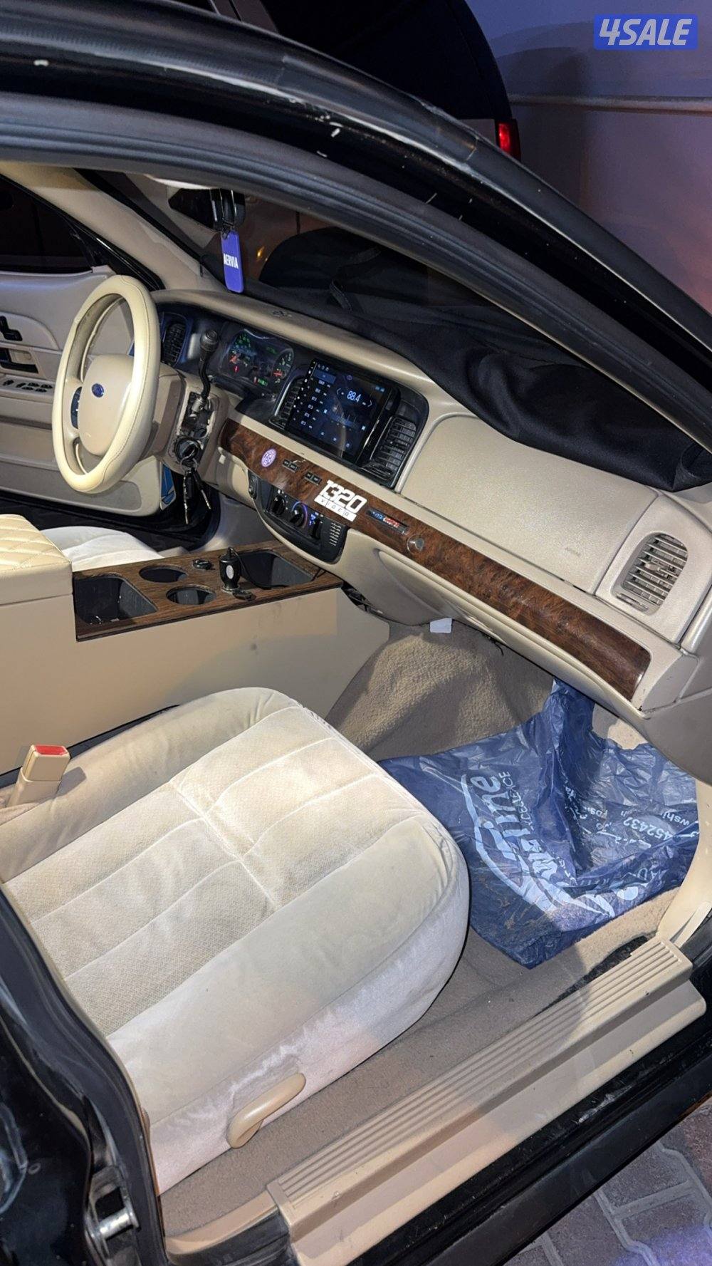 للبيع فورد فكتوريا 2008 شرط الفحص4