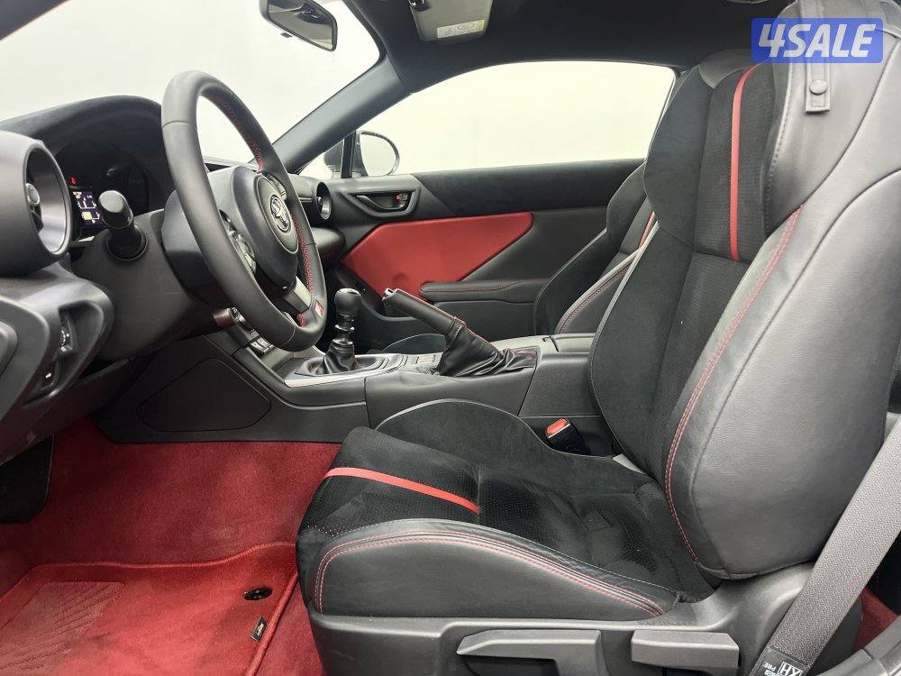 TOYOTA GR-86 23GR86-M_N4