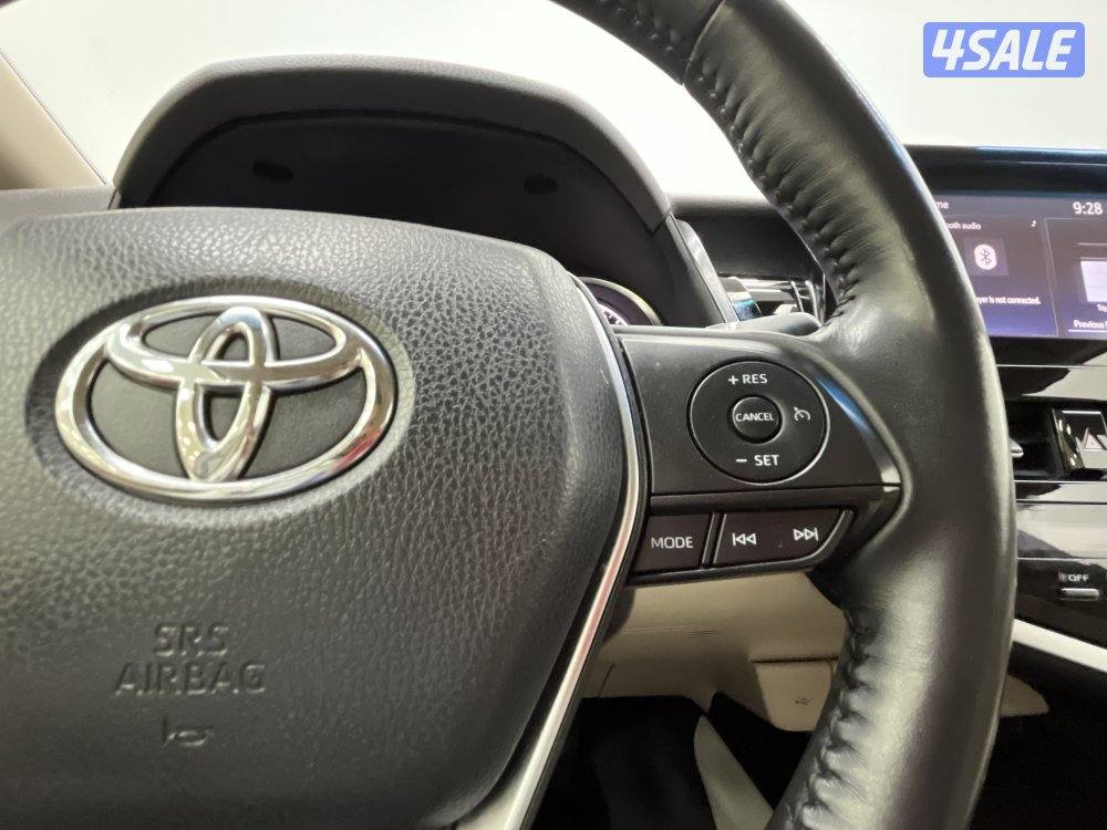 TOYOTA CAMRY GLE 4 CYL MID OPTION7