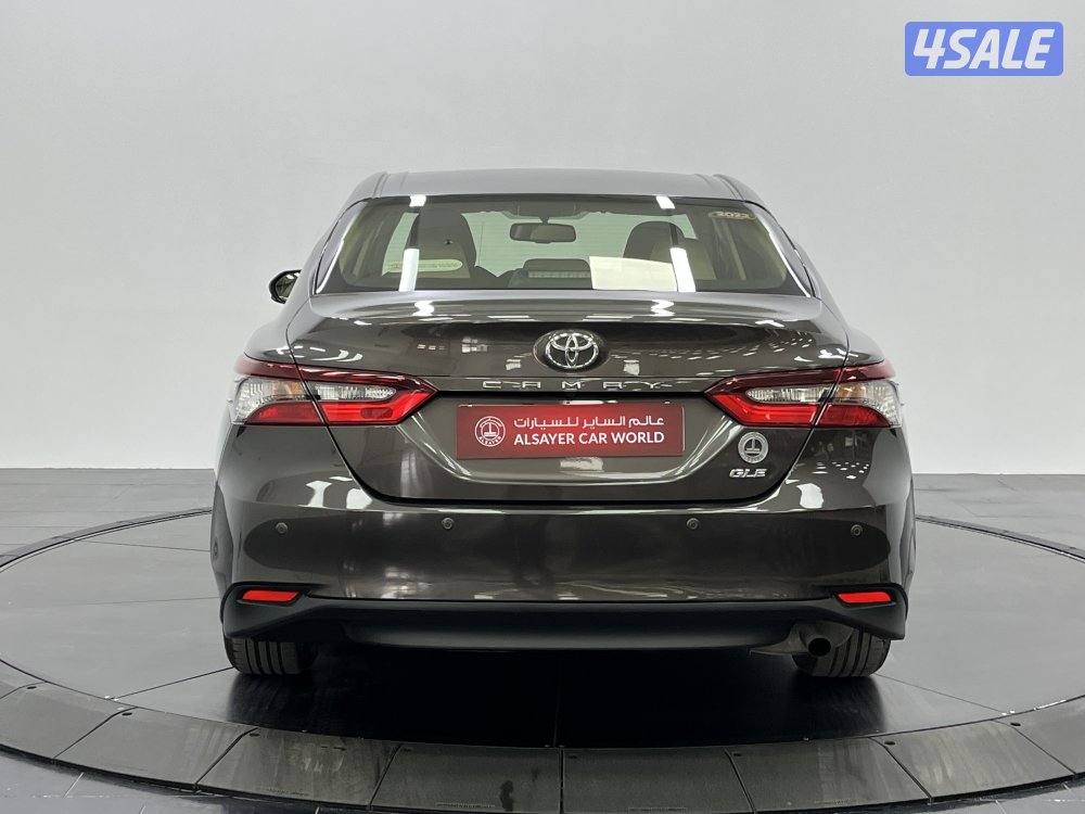 TOYOTA CAMRY GLE 4 CYL MID OPTION9