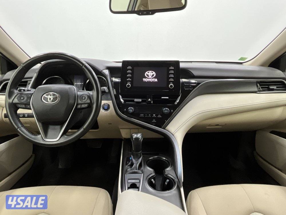 TOYOTA CAMRY GLE 4 CYL MID OPTION12